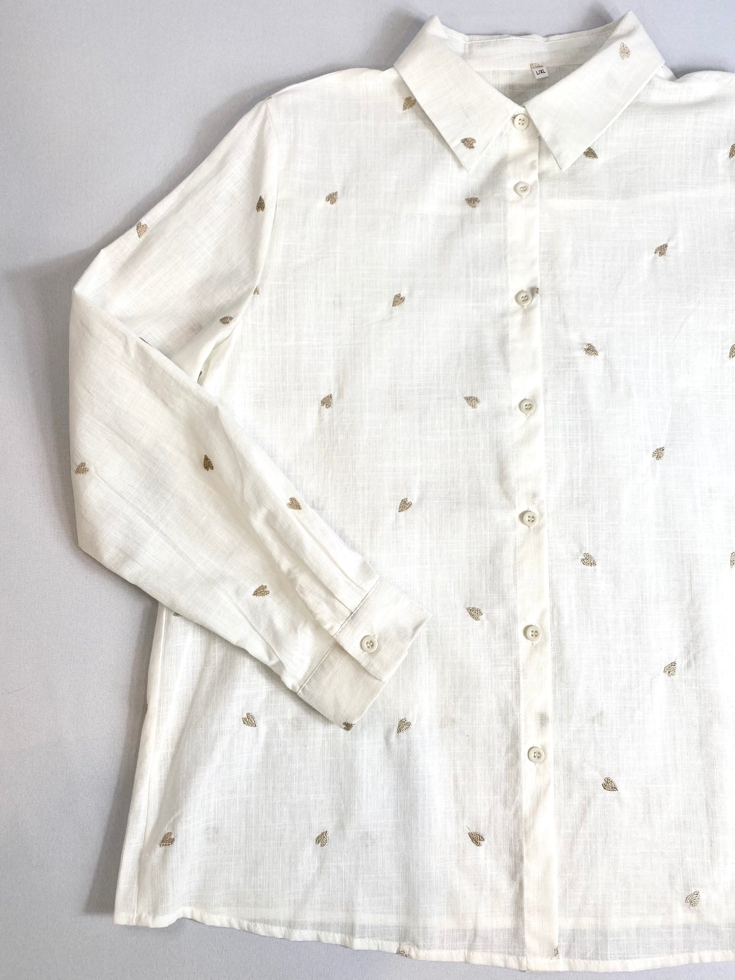CAMISA BORDADO CORAZÓN