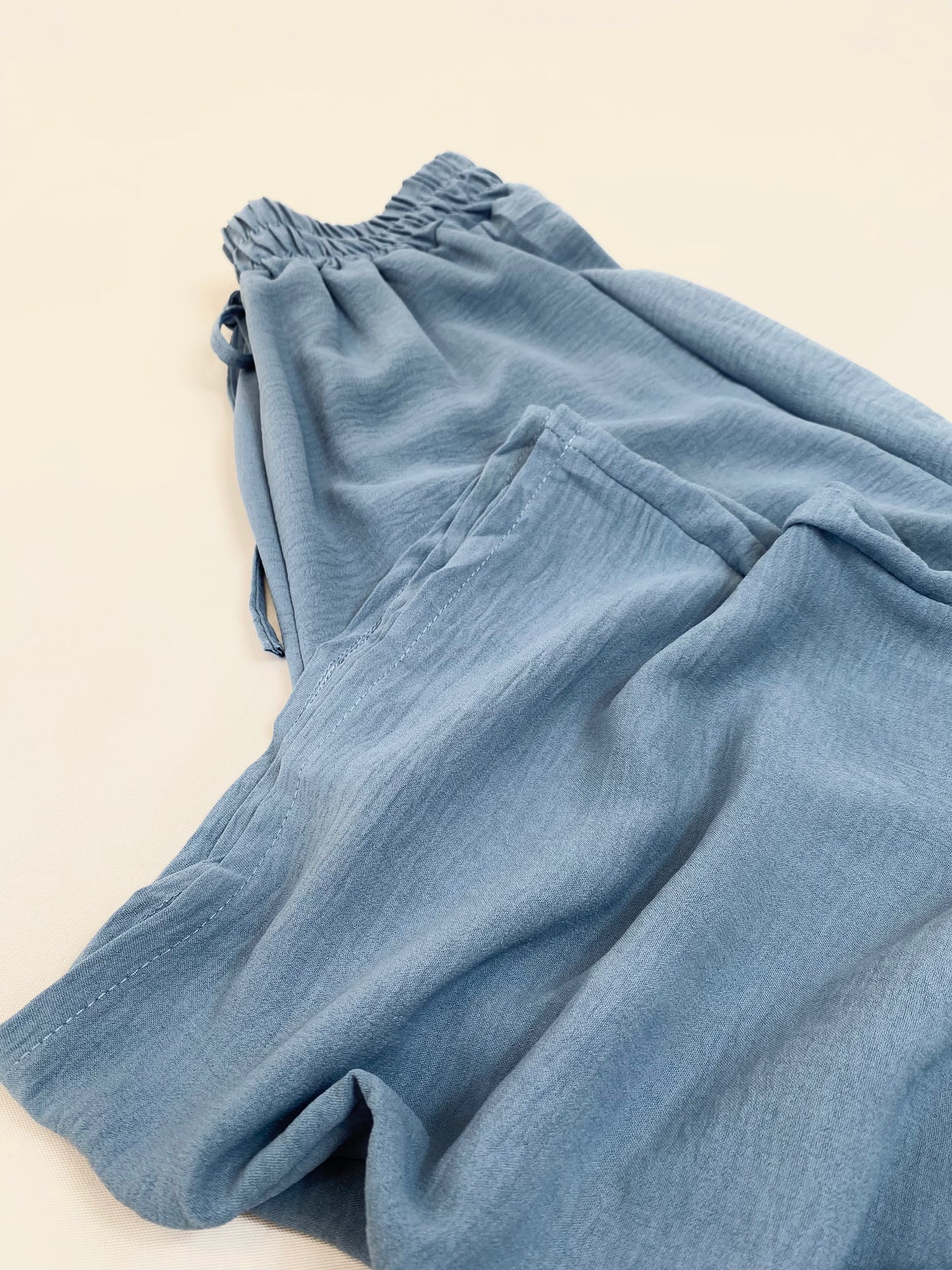 PANTALÓN CREP CON LAZO