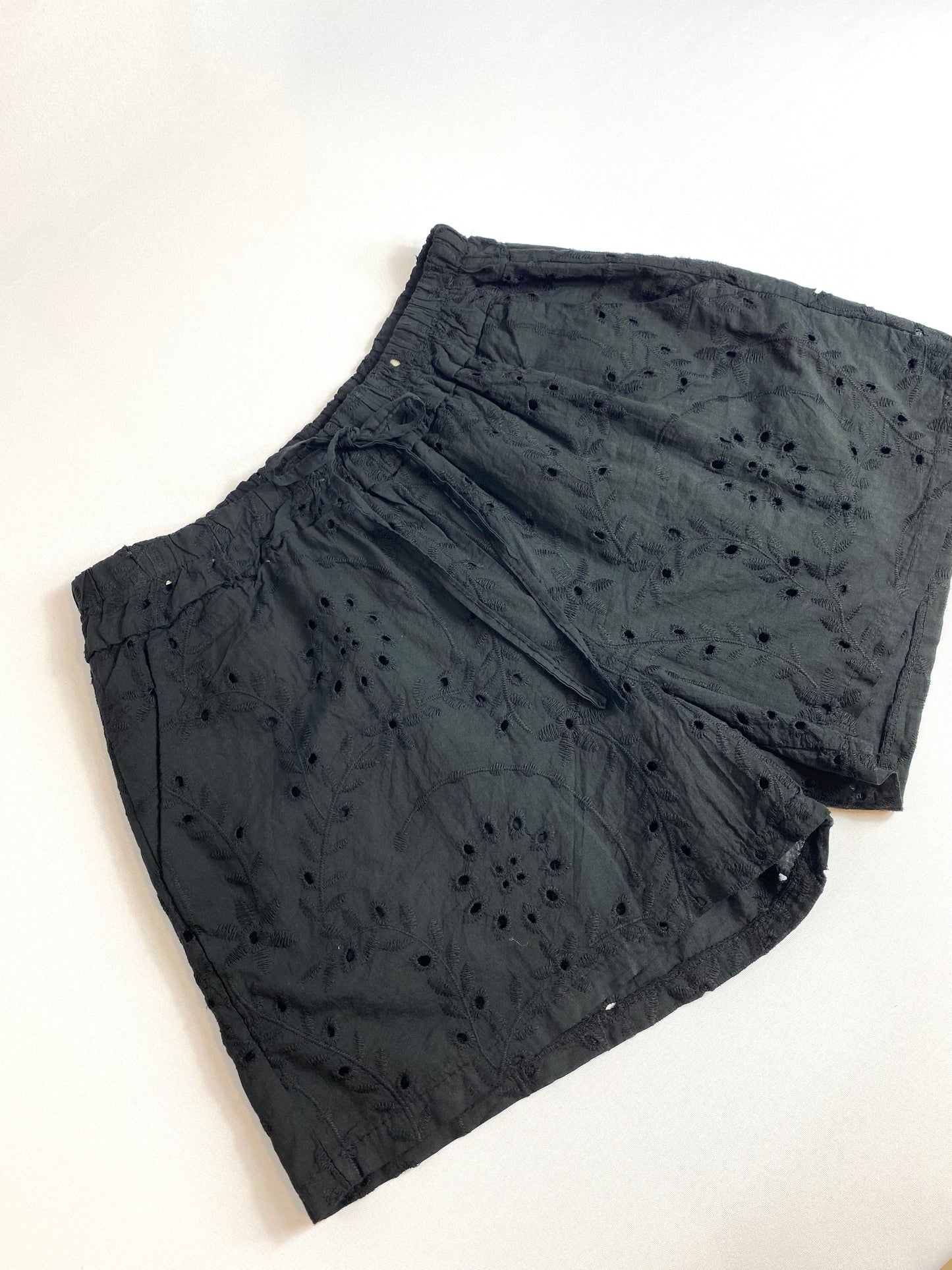 SHORT BORDADO