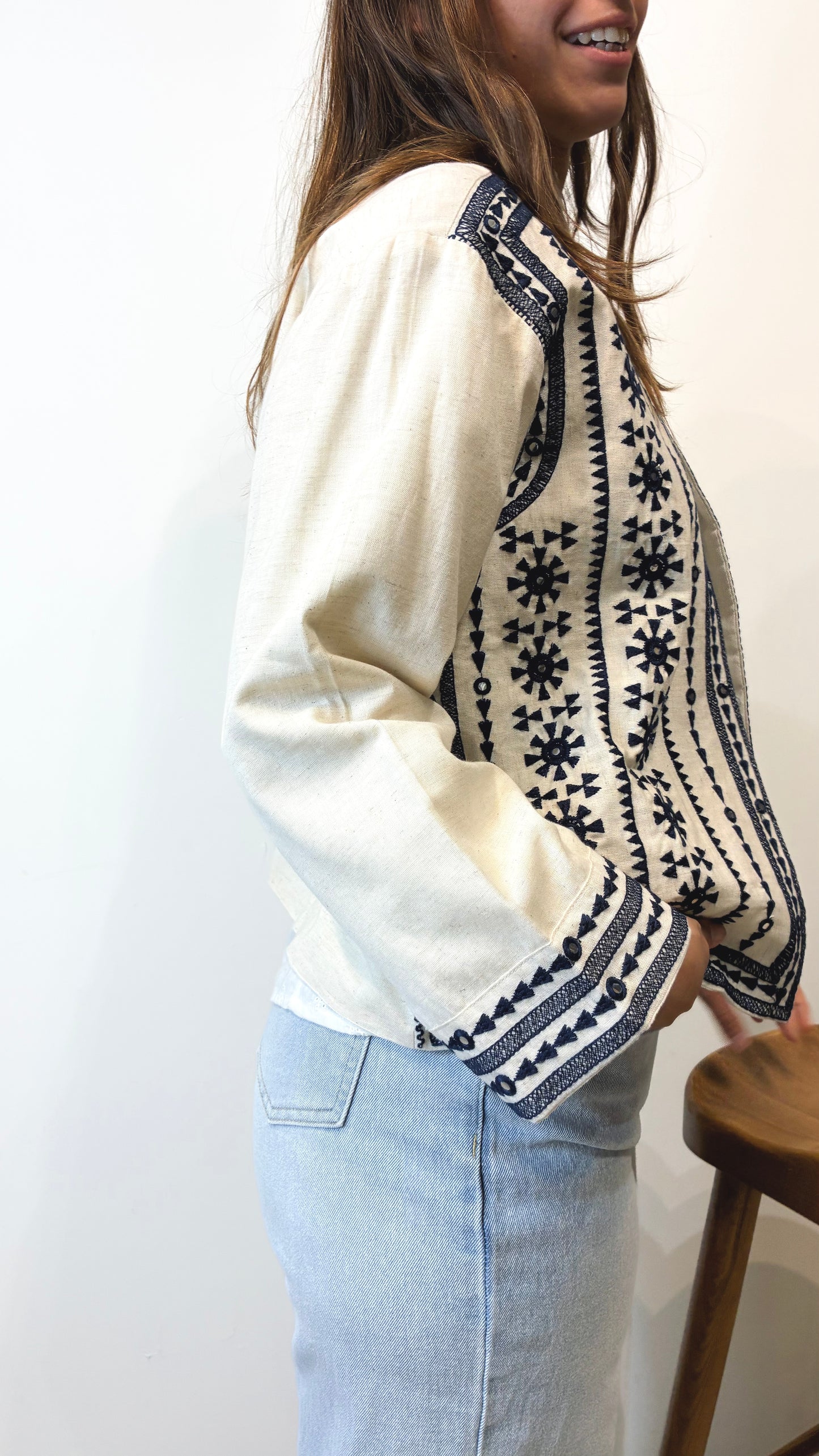 CHAQUETA BORDADA MELI