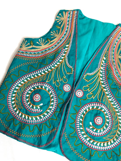CHALECO INDIA BORDADO