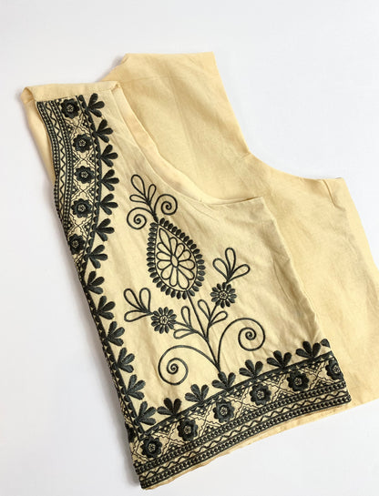 CHALECO INDIA BORDADO CORTO